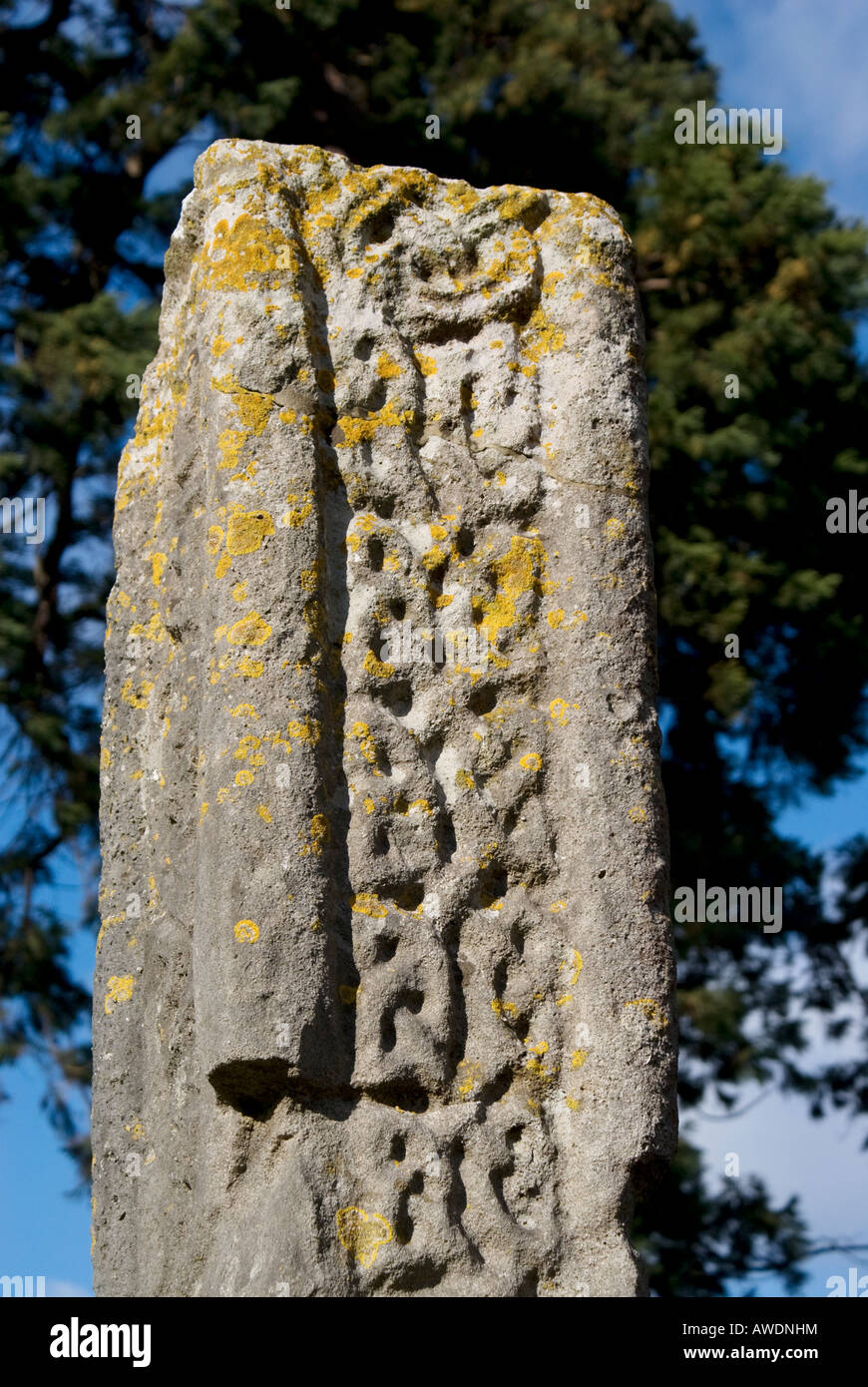 Ende des 11. Jahrhunderts keltische Kreuz St. Dochdwys Kirche Llandough Vale von Glamorgan-Süd-wales Stockfoto