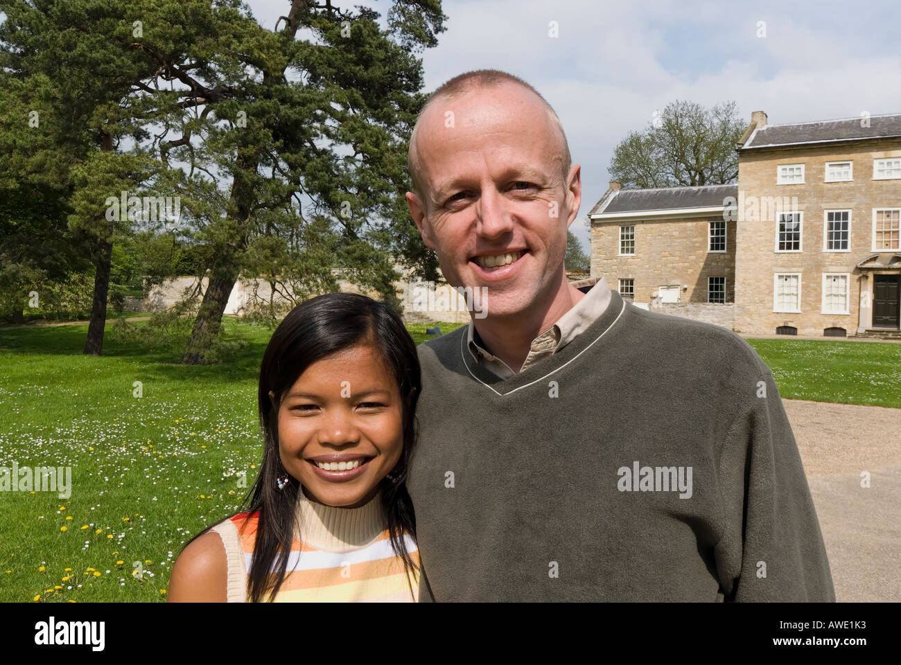 Englisch und Thai Mischlinge paar Stockfoto