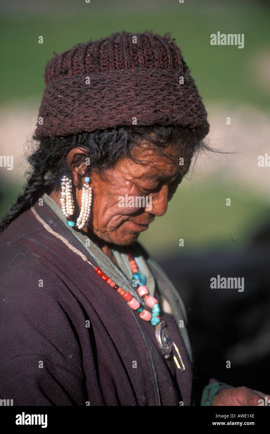 Bildnis einer alten Frau, Ladakh, Indien Stockfoto