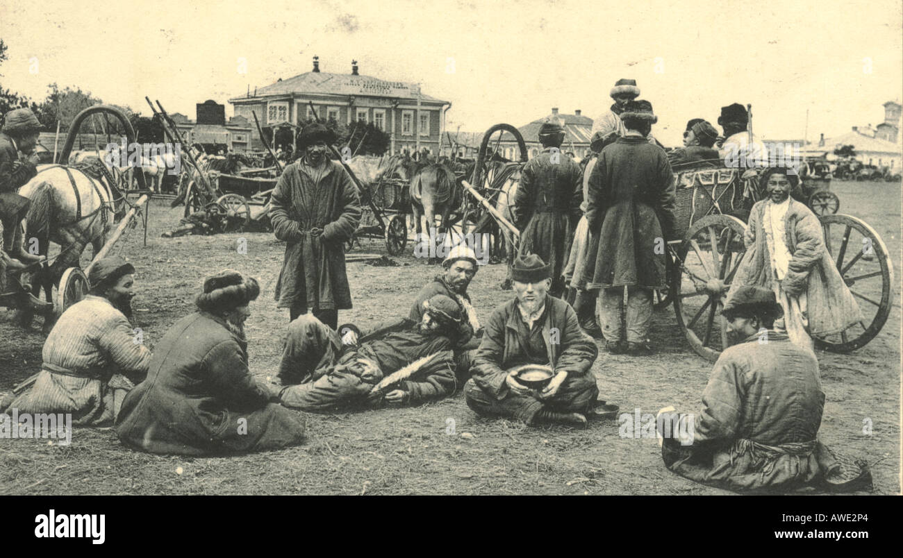 Russische Postkarte des Kirghizs auf dem Markt in Omsk, Russland circa 1905 Stockfoto