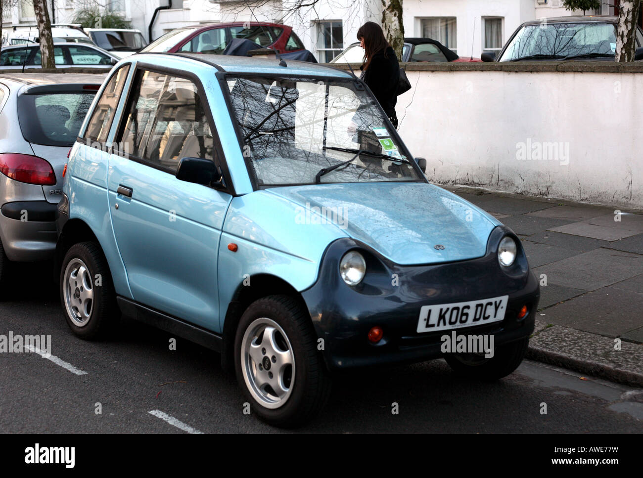 G-Wiz Elektroauto geparkt auf Street in London Stockfoto