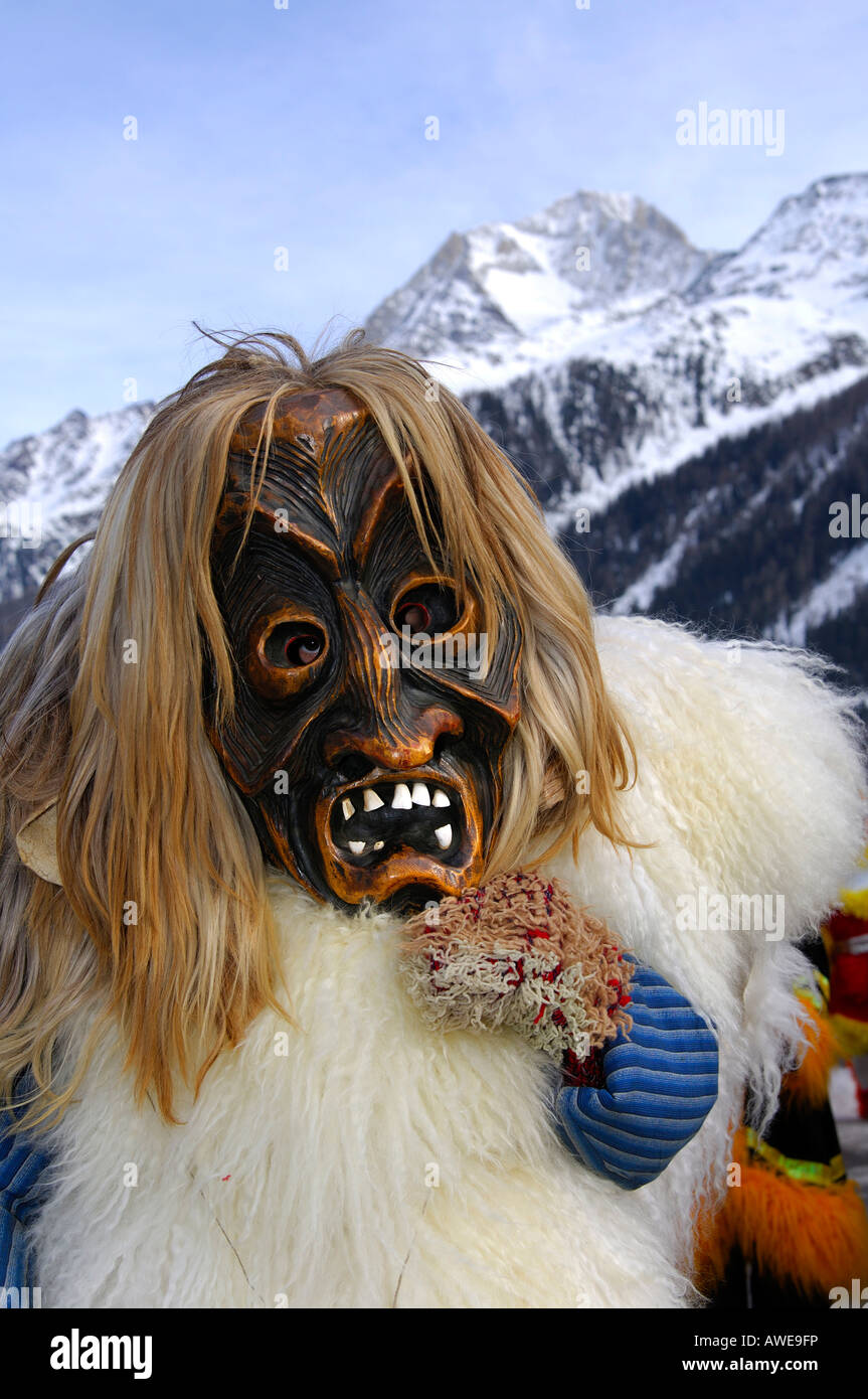 Tschaeggaetae, Karneval Masken, Wiler, Lötschental, Wallis, Schweiz  Stockfotografie - Alamy