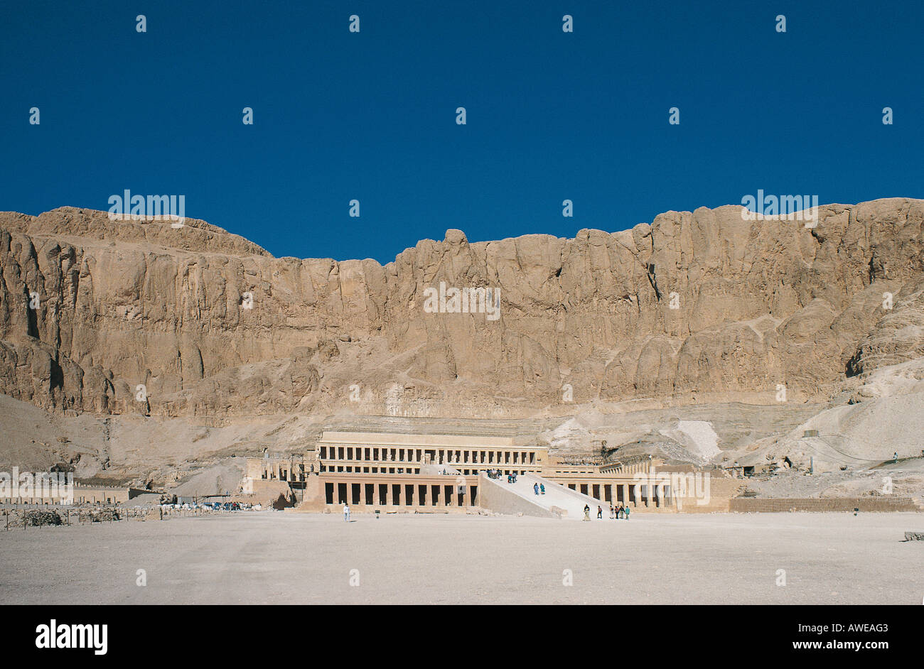 Der Tempel der Königin Hatshepsut in Deir al Bahri in der Nähe von das Tal der Könige am Westufer des Flusses Nil Ägypten Stockfoto