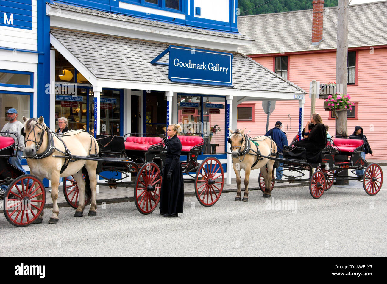 Skagway Alaska Straßenszenen von historischen Gebäuden und Pferdekutschen Stockfoto