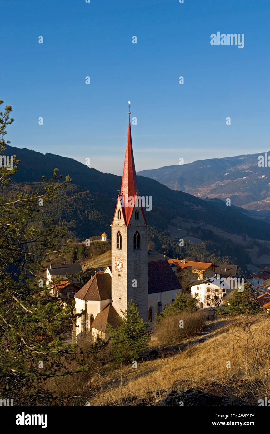Dorf Teis, Val di Funes, Italien Stockfoto
