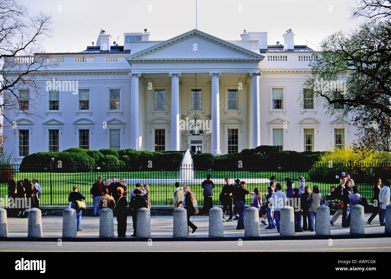 Touristen zu sammeln, an der Pennsylvania Avenue vor dem Whitehouse, Washington, D.C. Stockfoto