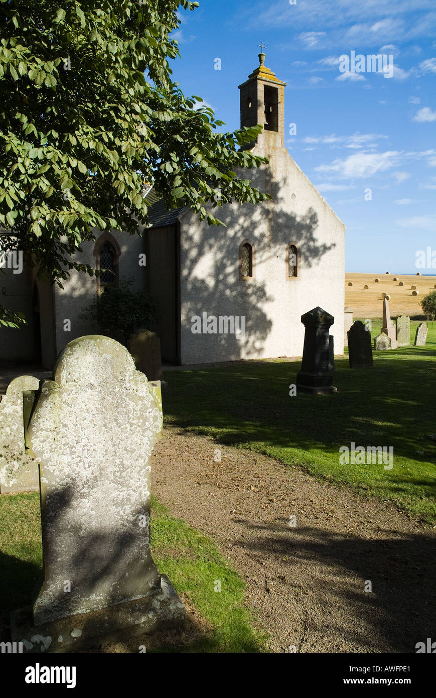 dh KINNEFF KINCARDINESHIRE Kinneff Kirche und Friedhof Stockfoto