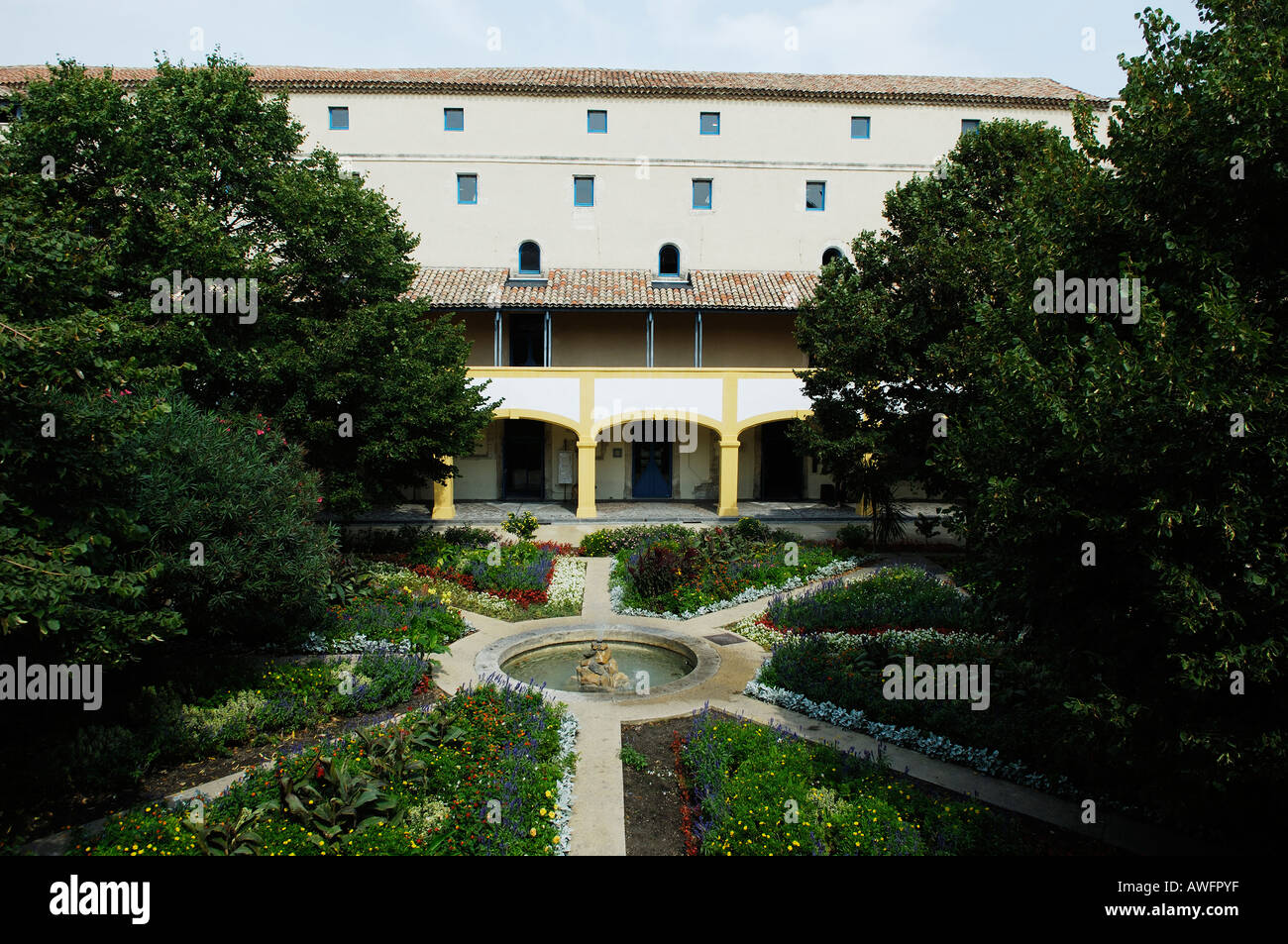 Espace Van Gogh, Garten des ehemaligen Krankenhauses in Arles, Frankreich Stockfoto