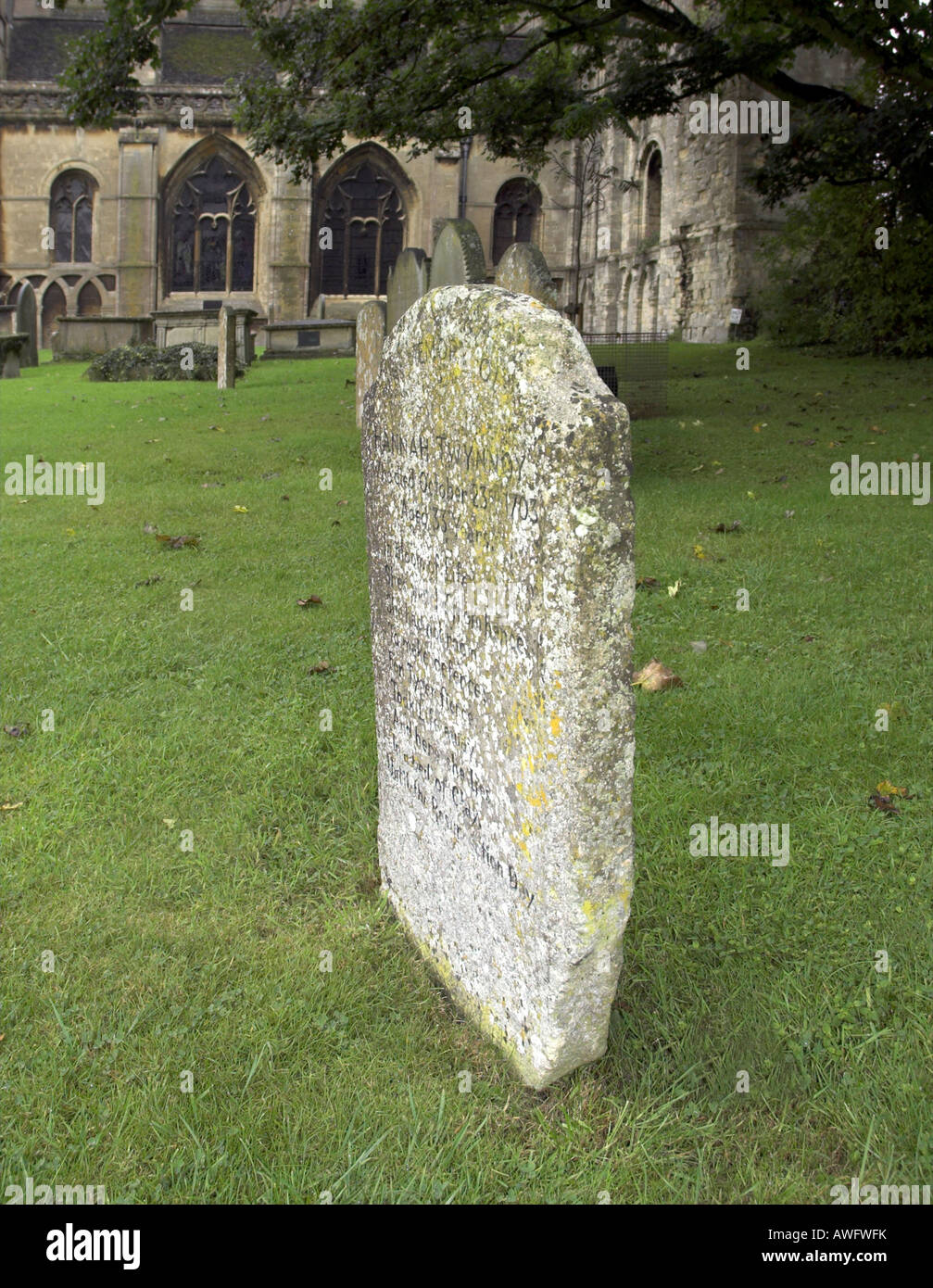 Das Grab von Hanah Twynnoy verstorbenen nach zerfleischt von einem Tiger in Malmesbury im Jahre 1703 Stockfoto