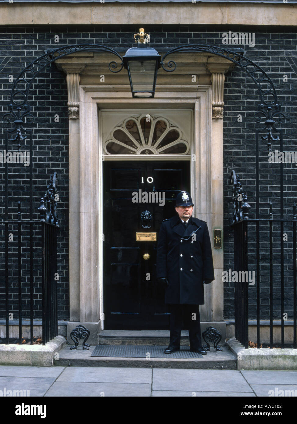 Britains berühmtesten Haustür 10 downing st Stockfoto