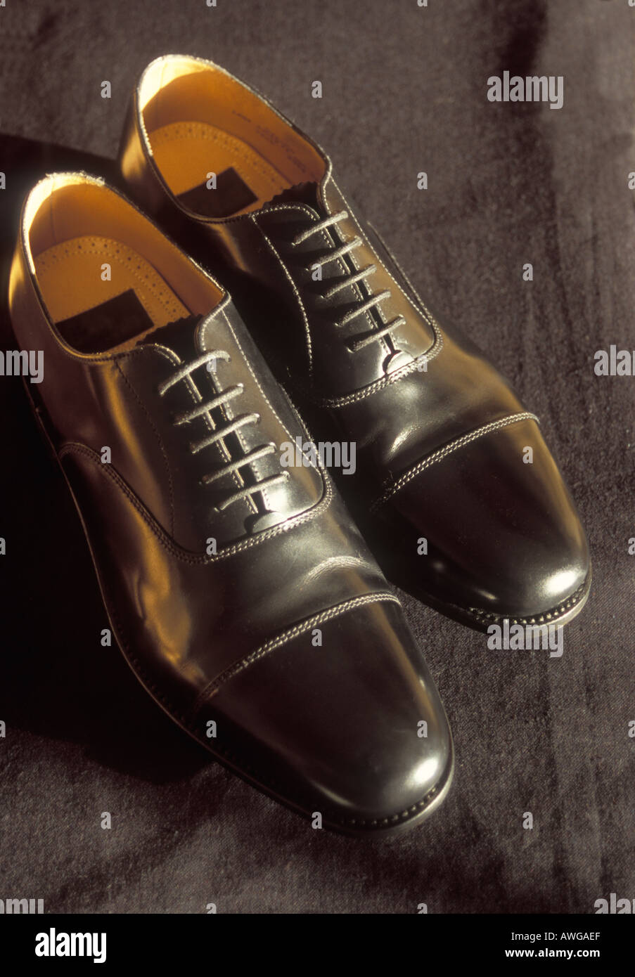 oxford-shoes-fotos-und-bildmaterial-in-hoher-aufl-sung-alamy