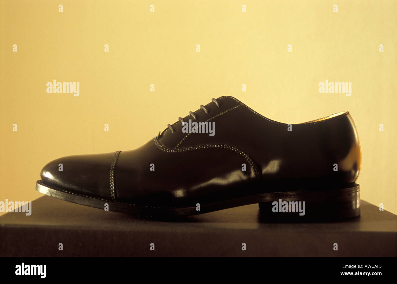 oxford-shoes-fotos-und-bildmaterial-in-hoher-aufl-sung-alamy