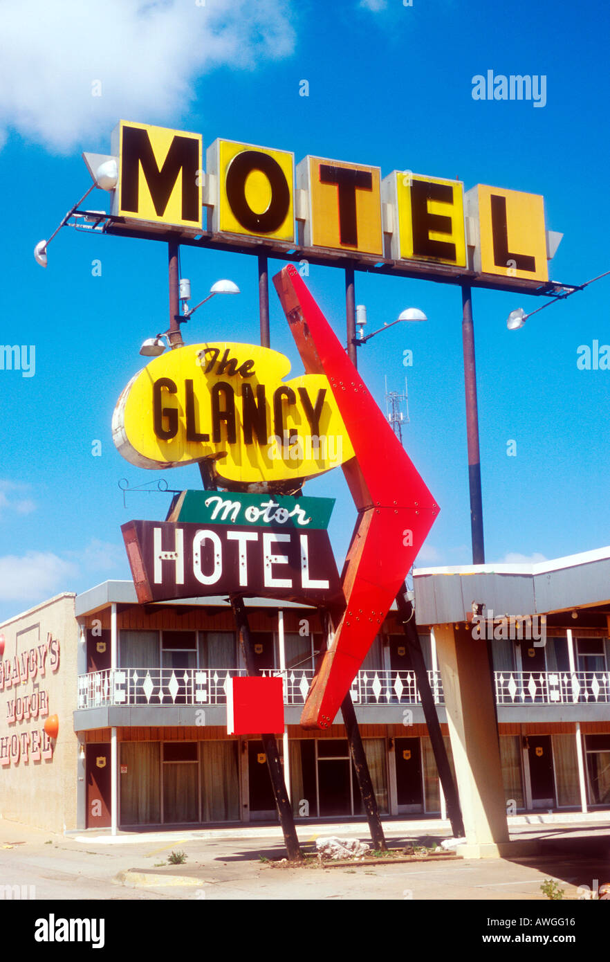 Das Glancy Motor Hotel an der alten Route 66 befindet sich in Clinton, Oklahoma Stockfoto