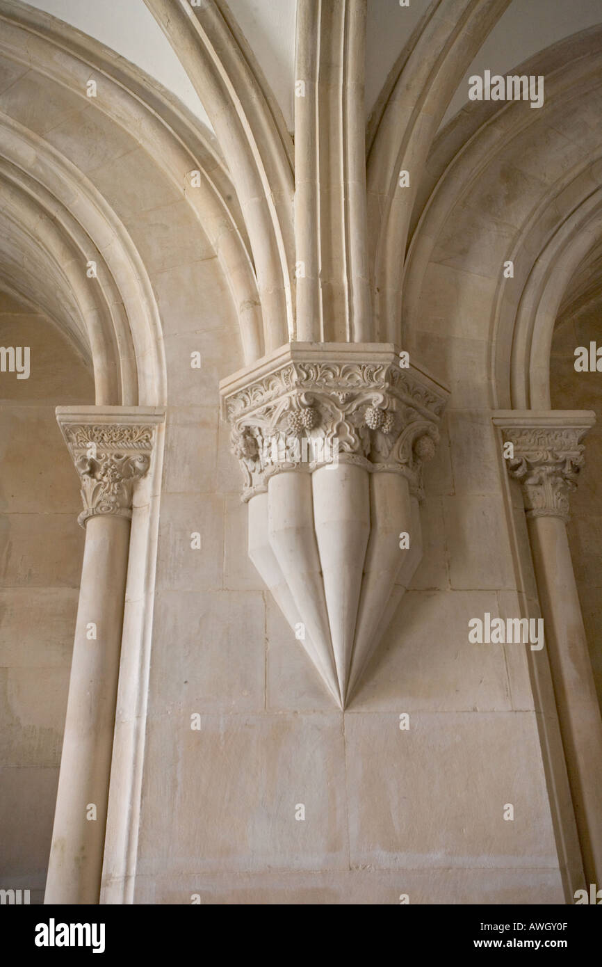 Das Innere des Klosters Alcobaca Portugal zeigt Details zu den Gewölbedecken. Stockfoto