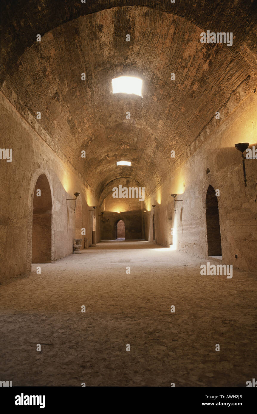 Marokko, Meknès, Bab el-Berdaïne, (Tor der Pack-Sattel-Macher), flankiert durch überstehende viereckige Türme Stockfoto