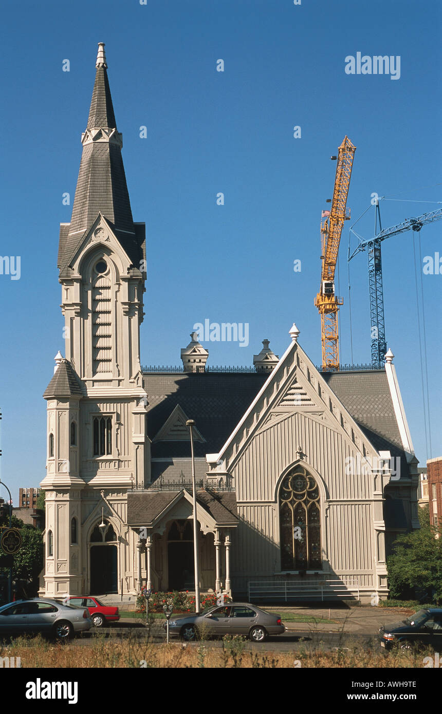 USA, Pacific Northwest, Oregon, Portland, Innenstadt, alte Kirche, Victorian Gothic Revival-Stil, grob behauenen Holz außen spät Stockfoto