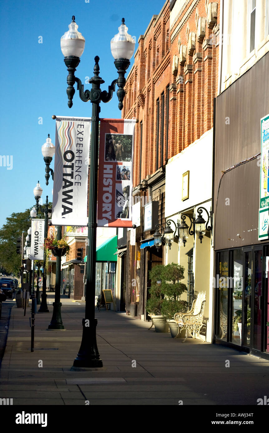 Geschäfte in der Altstadt restauriert Bereich der Innenstadt von Ottawa, Illinois Stockfoto