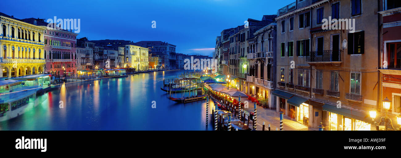 der Canal Grande Rialto Venedig Italien Stockfoto