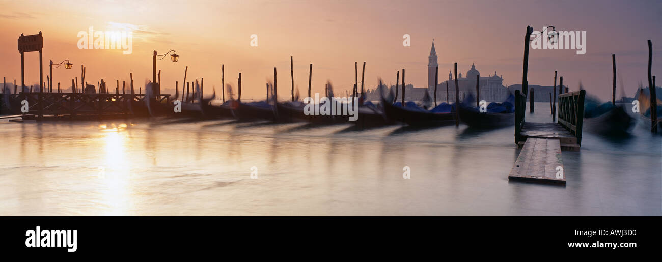 San Marco Venedig Gondeln Stockfoto