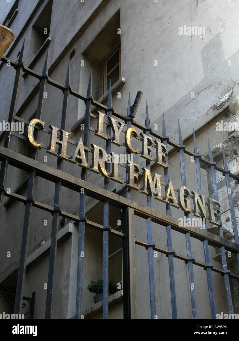 Paris-Tore zum Lycée Charlemagne Stockfoto