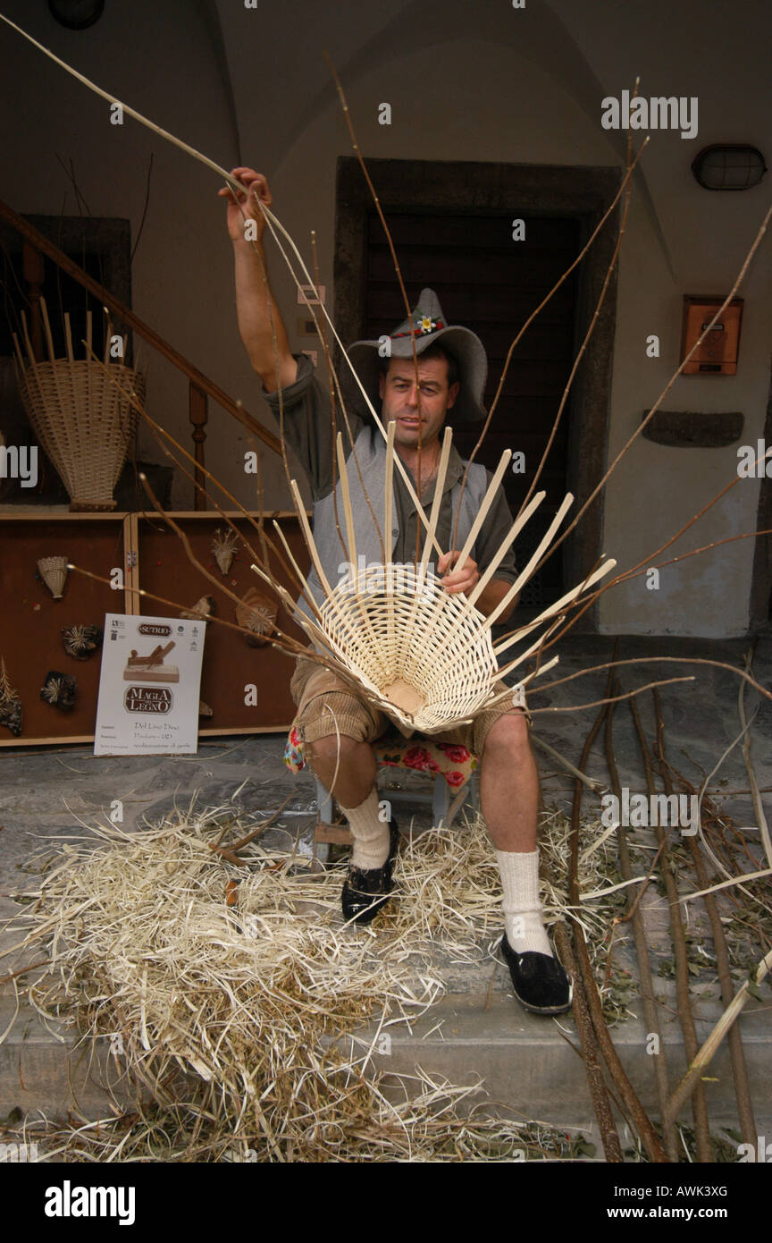 Magia del Legno Festival in Sutrio - Carnia-Friaul-Italien-Europa Stockfoto