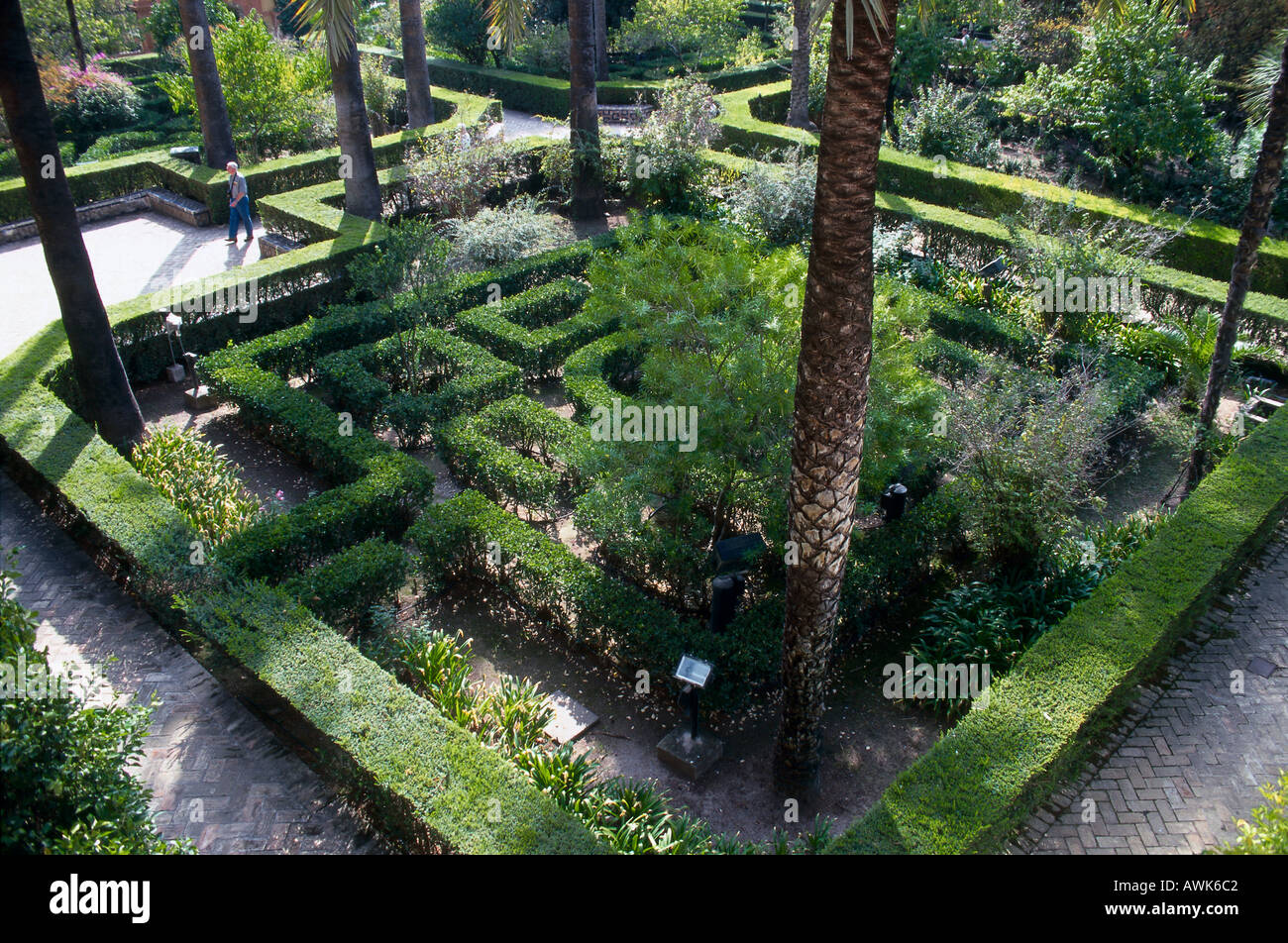 Absicherung in einem Garten, Alcazar Palast, Sevilla, Andalusien, Spanien Stockfoto