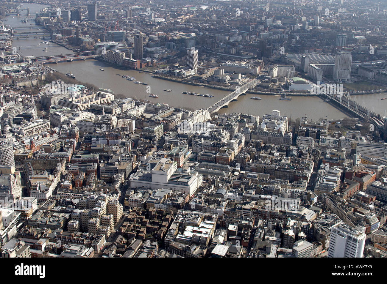 Hohen Niveau schrägen Luftbild South East Of Royal Opera House und Covent Gardens Stockfoto