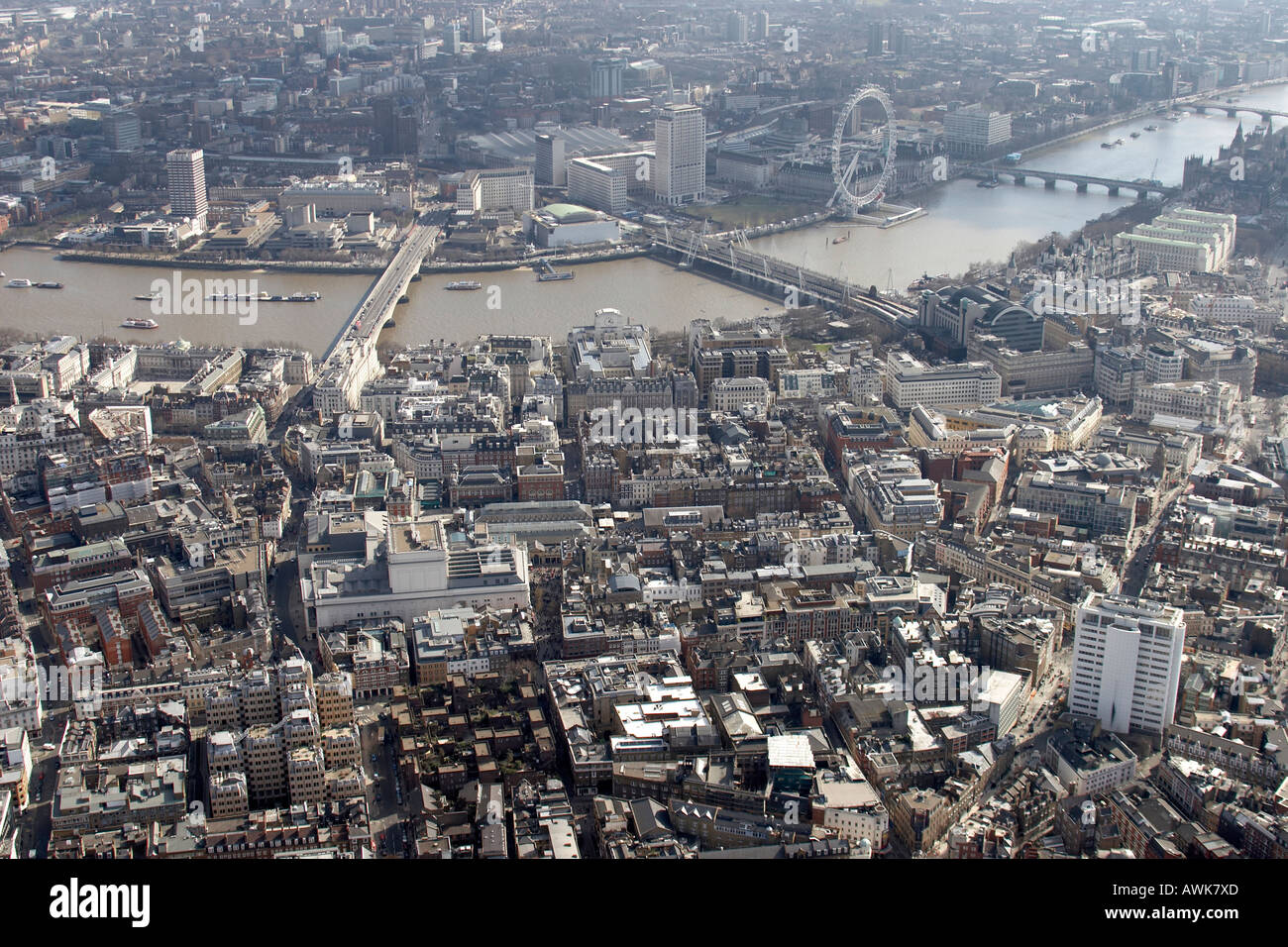 Hohen Niveau schrägen Luftbild South East Of Royal Opera House und Covent Gardens Stockfoto