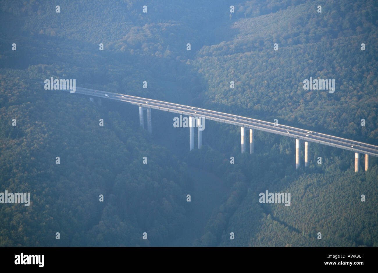 Luftaufnahme der Brücke, Haseltal, Spessart, Deutschland Stockfoto