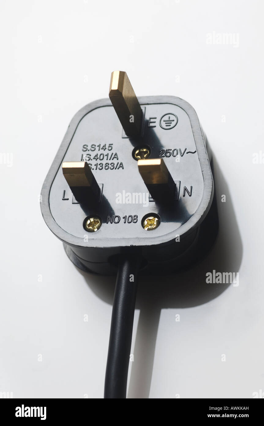 UK-elektrische Stecker mit drei stiften Stockfotografie - Alamy