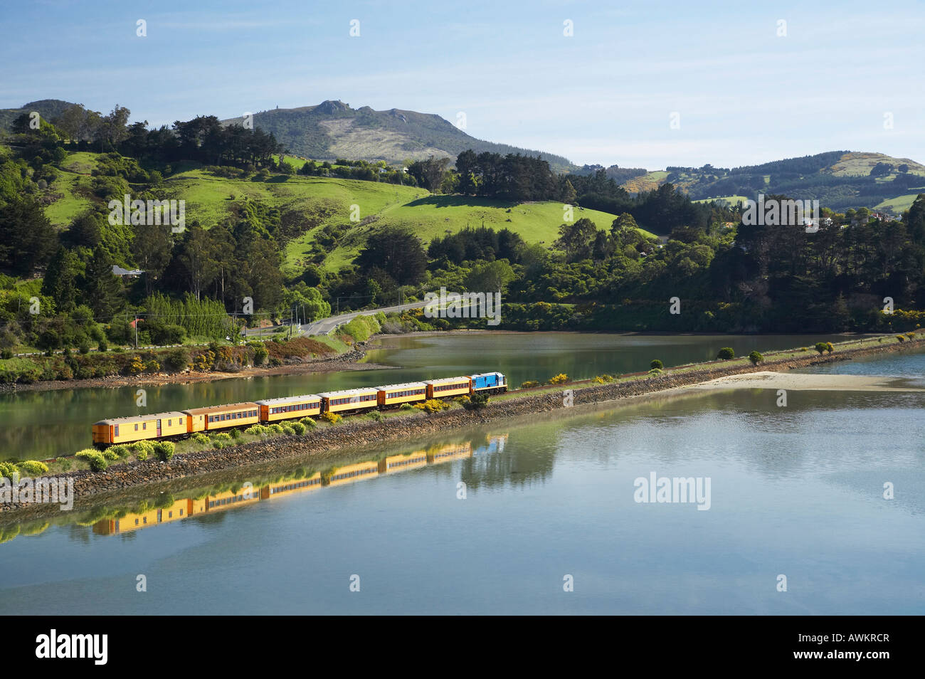 Seasider Zug Blanket Bay Otago Harbour Dunedin Neuseeland Südinsel Antenne Stockfoto