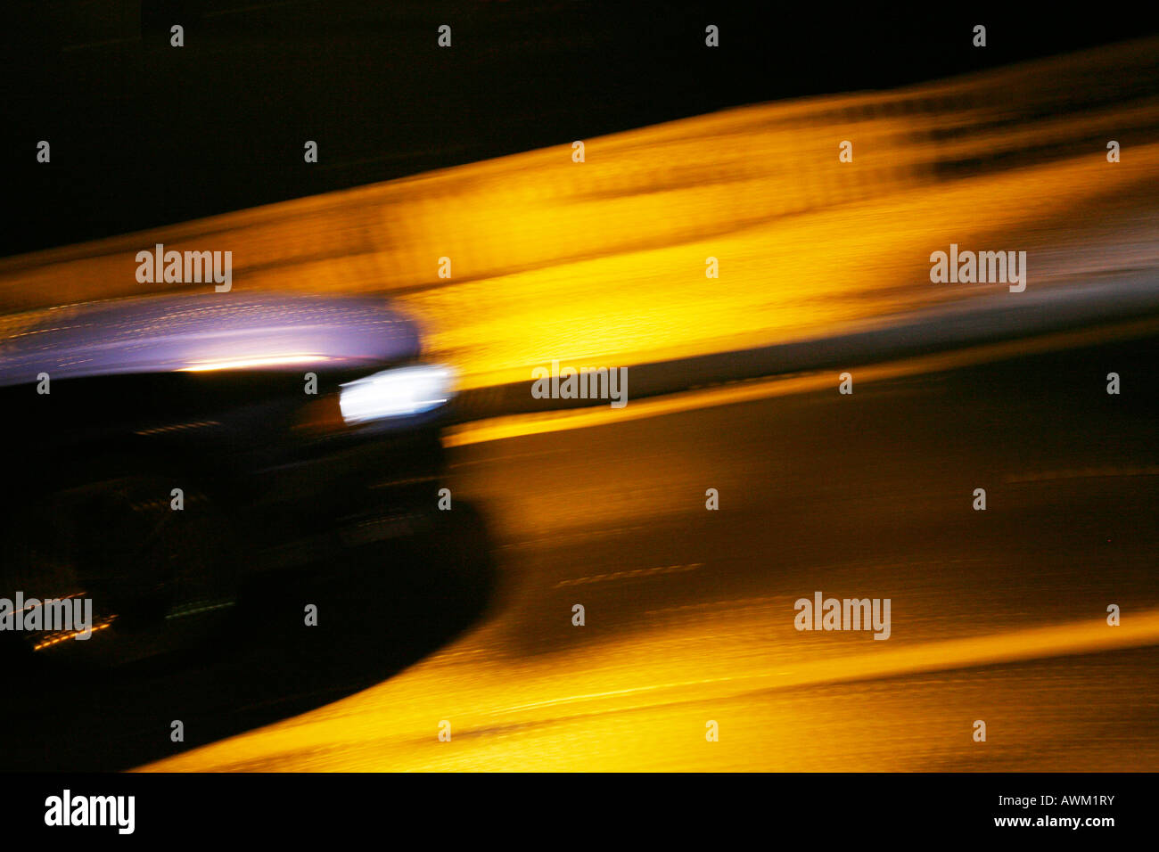 Geschwindigkeit Auto fahren Stockfoto