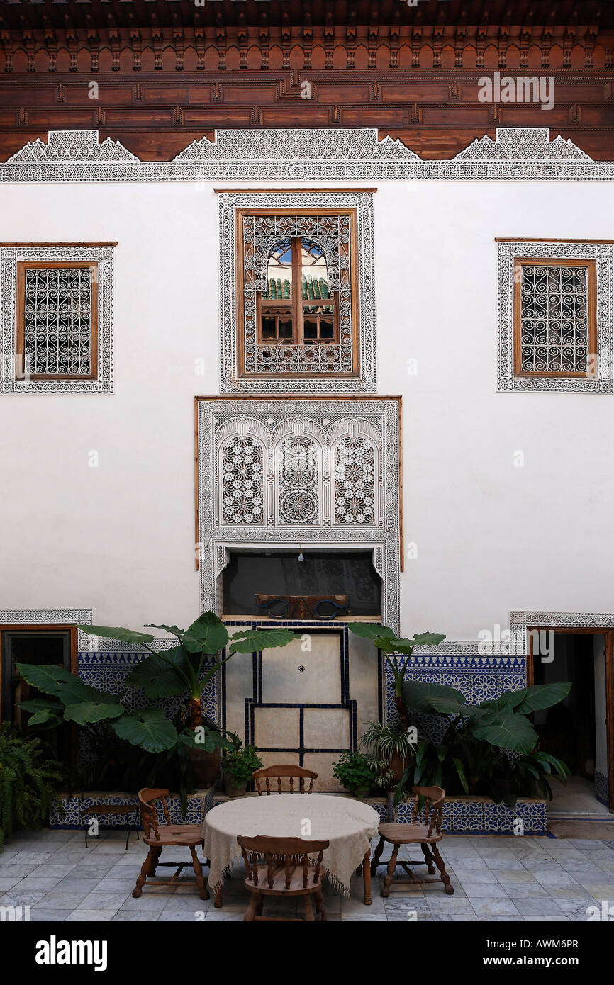 Patio Maison Tiskiwin, privates Museum eines marokkanischen Kunstsammlers, Marrakesch, Marokko, Afrika Stockfoto