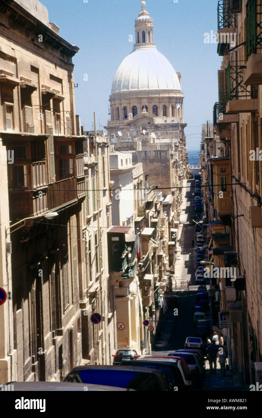 Querstraße in Stadt, Valletta, Malta Stockfoto