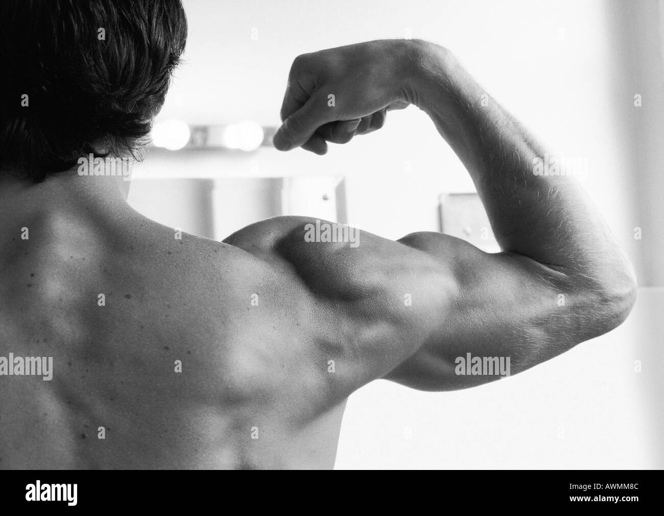 Mannes Arm Muskeln, Rückansicht, b&w Stockfoto