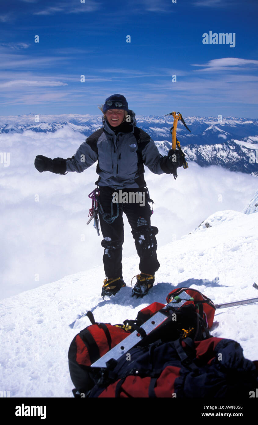Polly Murray, Explorer und Bergsteiger, auf einem Berg in Neuseeland Stockfoto