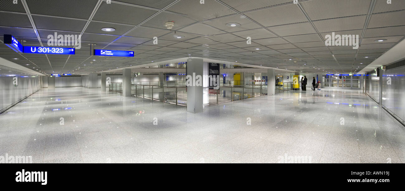 Tiefgarage, Kassenautomaten, Terminal 2, Flughafen Frankfurt, Frankfurt, Hessen, Deutschland, Europa Stockfoto