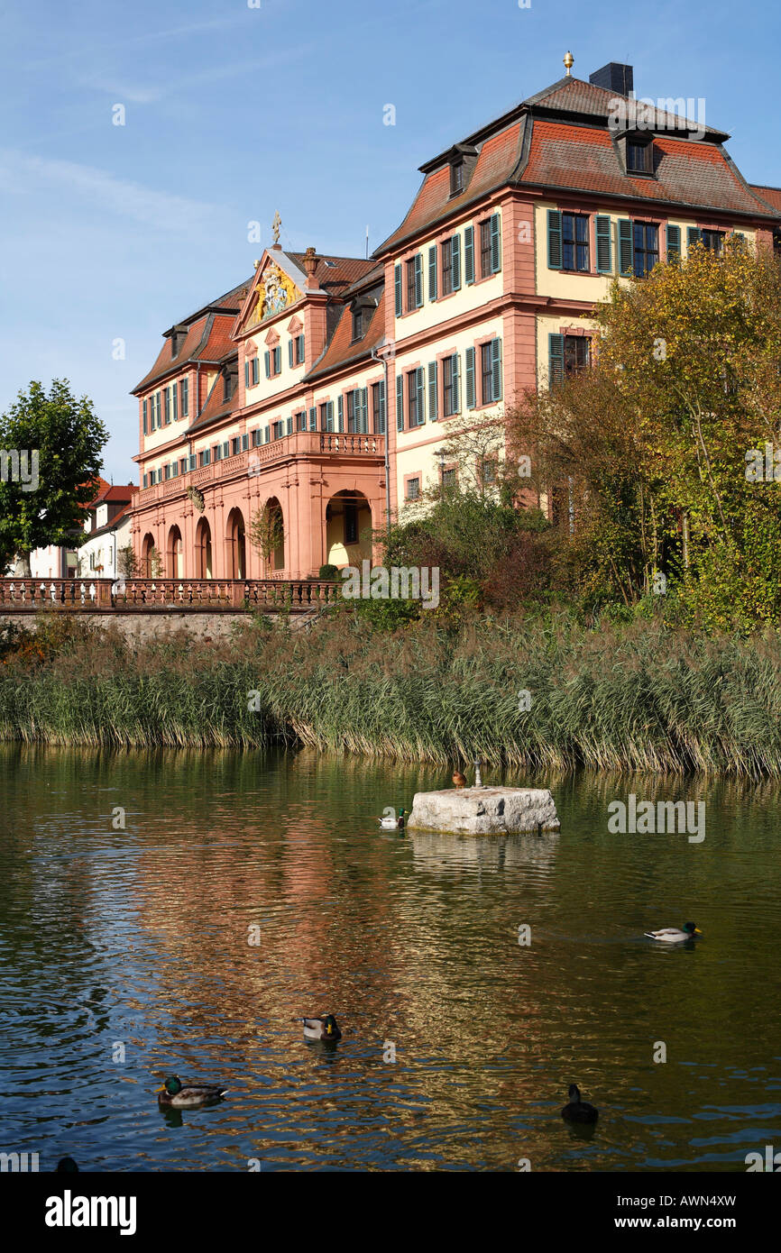 Die rote burg Fotos und Bildmaterial in hoher Auflösung Alamy