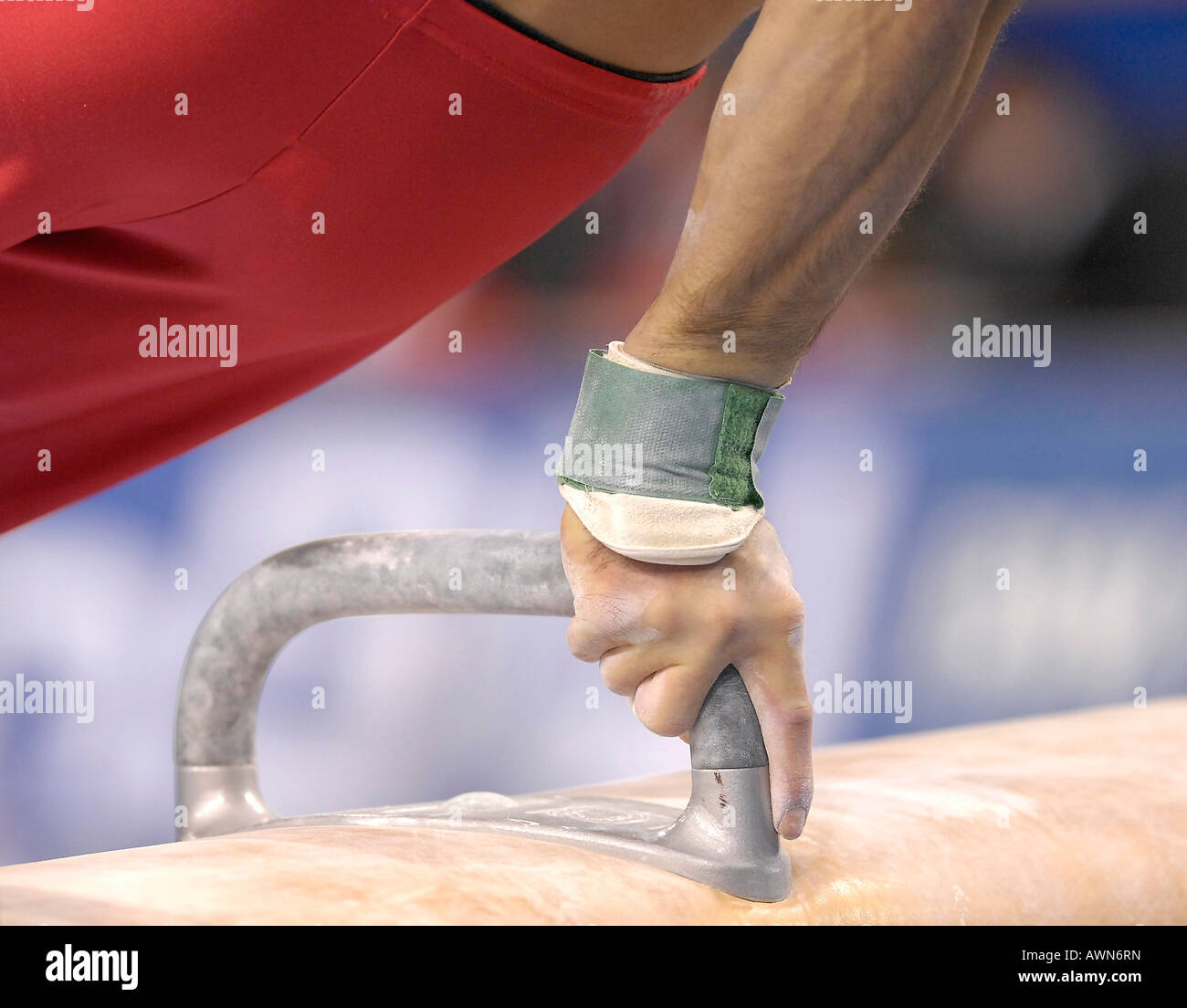 Künstlerische Gymnastik am Pauschenpferd Stockfoto