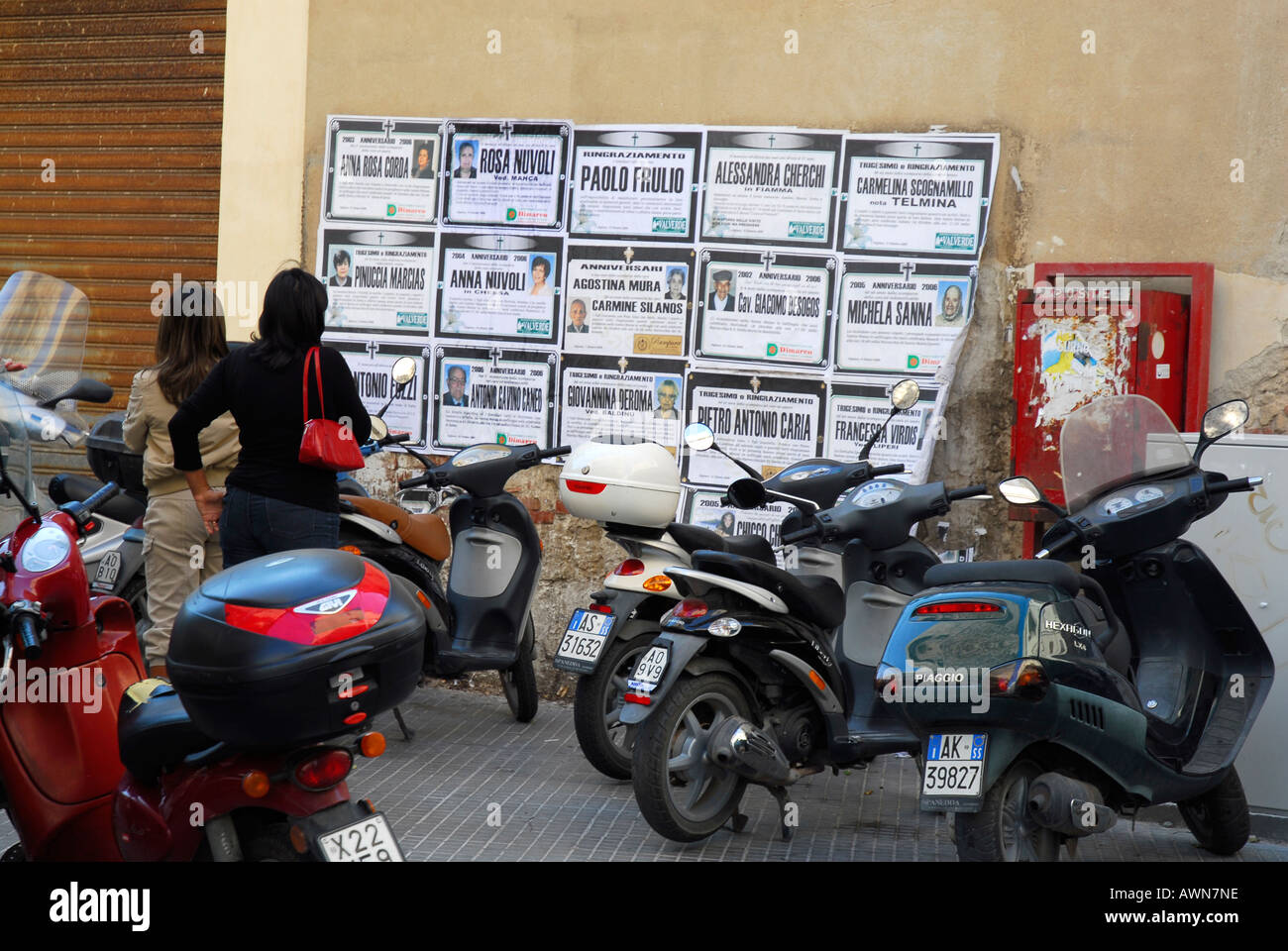 Alghero Hinterbliebenen - Anniverasry Plakate Stockfoto