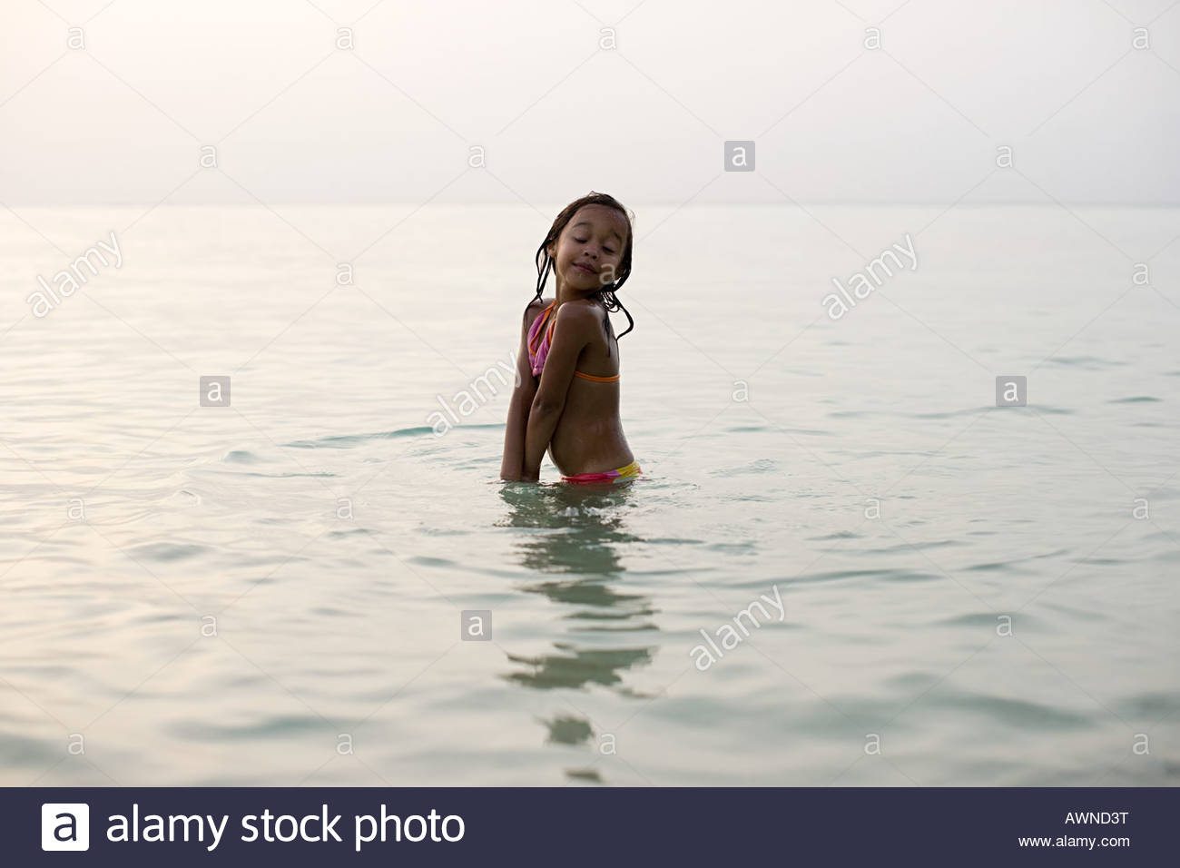 Kleiner Bikini Stockfotos & Kleiner Bikini Bilder Alamy