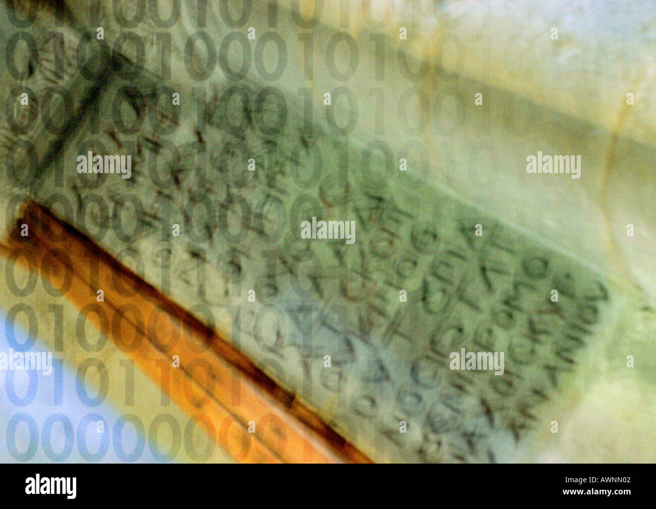 Binär-Code Typografie überlagern, alten schreiben, montage Stockfoto