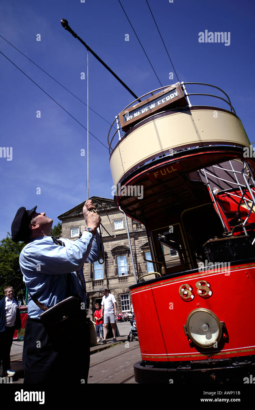 Straßenbahn an der nationalen STRAßENBAHNMUSEUM CRICH DERBYSHIRE ENGLAND UK Stockfoto