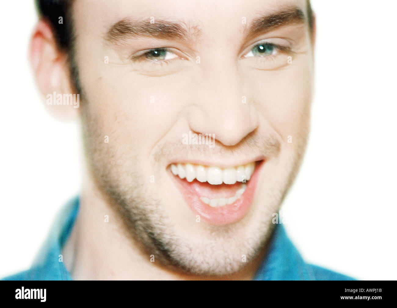 Mann lächelnd, Nahaufnahme, Porträt Stockfoto