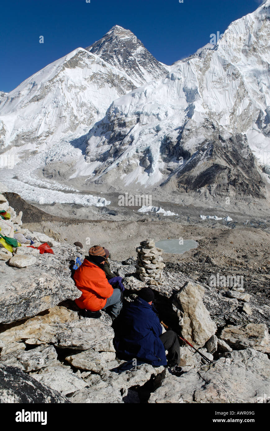 Berühmte Aussicht vom Kala Patthar, Patar (5545) in Richtung Mount Everest (8850), Nuptse (7861) und Khumbu-Gletscher, Sagarmatha National Stockfoto