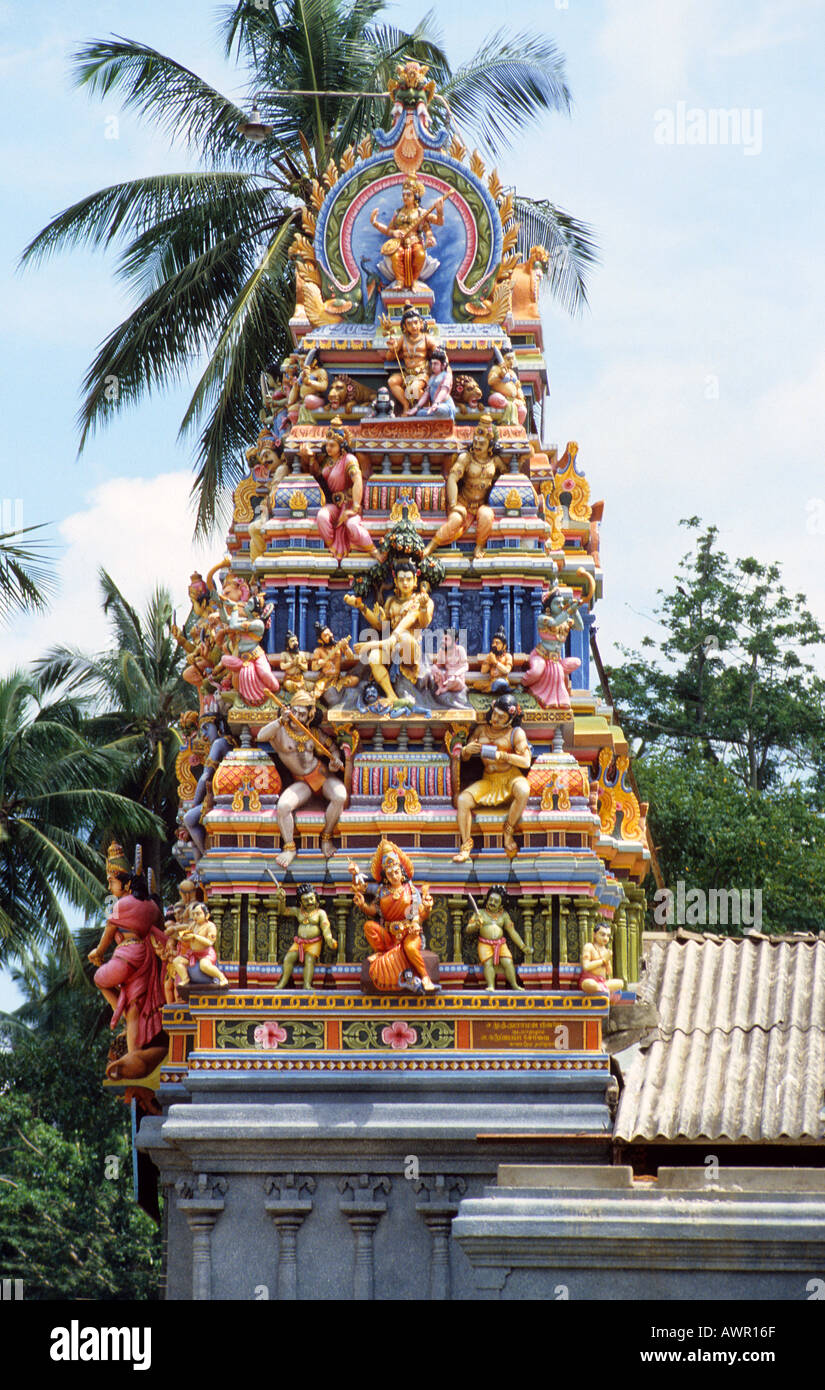 Sri Lanka kunstvollen bunten Carven auf hindu-Tempel Stockfoto