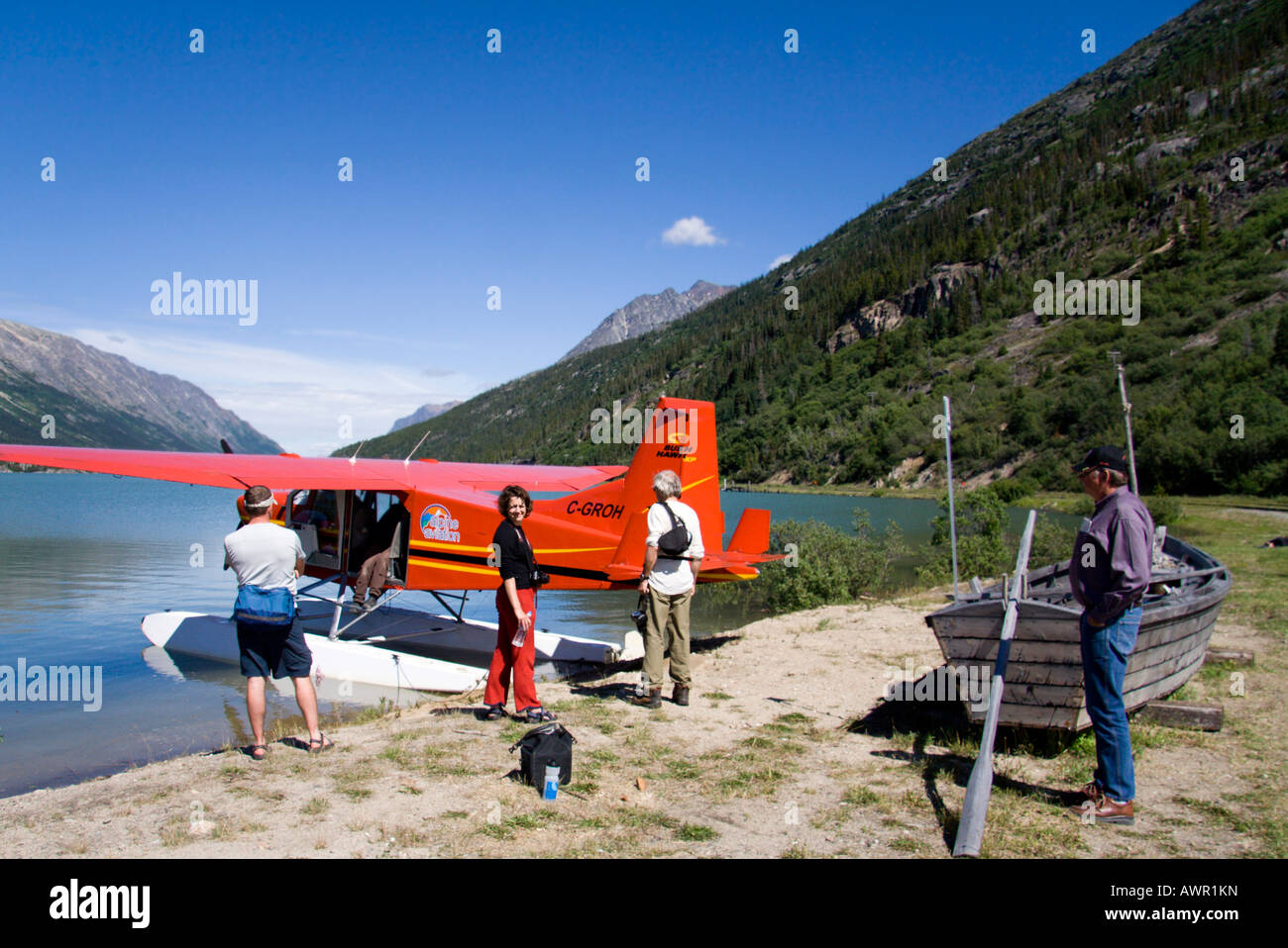 Laden ein "Bush Hawk" Wasserflugzeug, Lake Bennett, Chilkoot Trail, British Columbia, Kanada Stockfoto