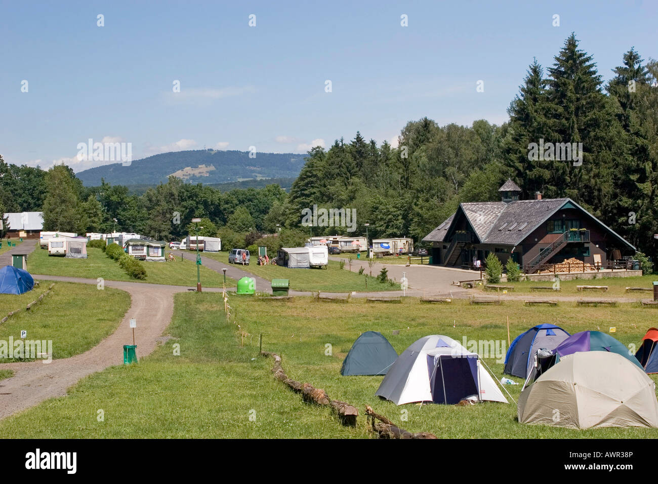 Campingplatz Erden Sedmihorky, Boehmisches Paradies, Cesky Ráy, Tschechische Republik Stockfoto