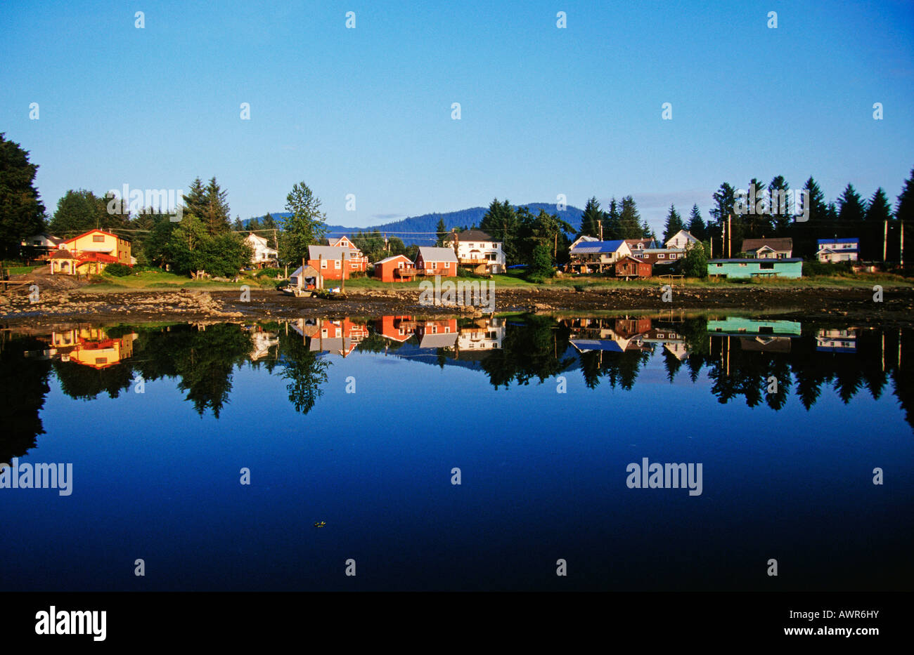 Typische Südosten Alaskas Fjord Siedlung, südöstlichen Alaska, USA Stockfoto