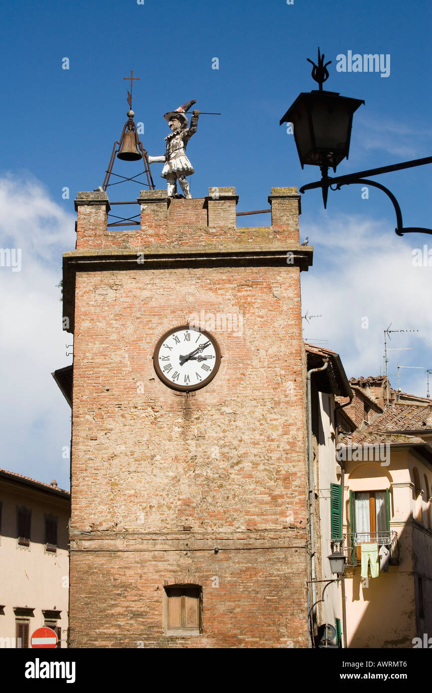 Torre di Pulcinella Piazza Michelozzo Via di Gracciano Nel Corso Montepulciano Toskana Italien Stockfoto